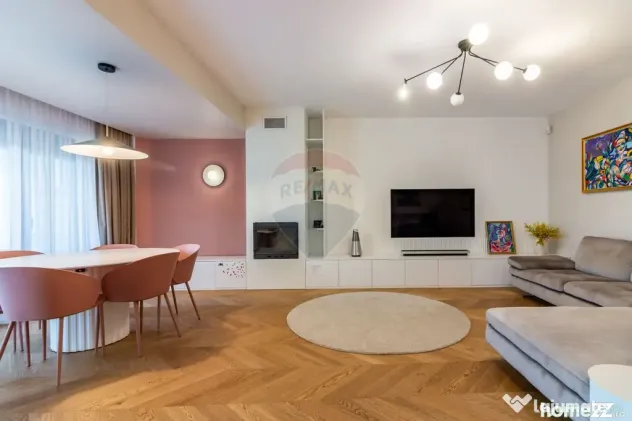 Vilă superba 7 camere, zona linistita, Bucurestii Noi