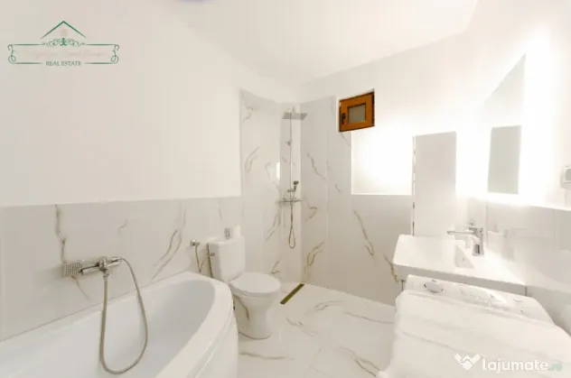Apartament cu 4 camere si centrală proprie, zona Ultracentr