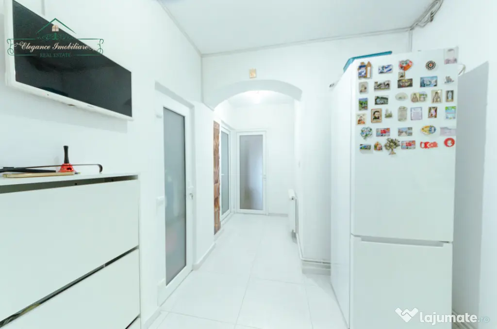 Apartament cu 4 camere si centrală proprie, zona Ultracentr
