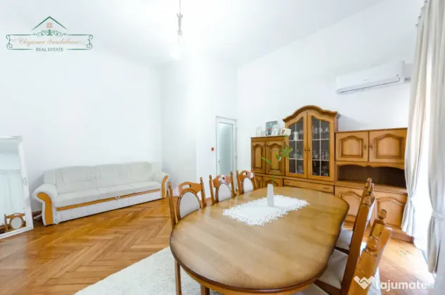 Apartament cu 4 camere si centrală proprie, zona Ultracentr