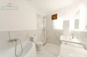 Apartament cu 4 camere si centrală proprie, zona Ultracentr
