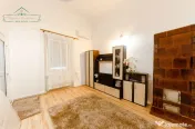 Apartament cu 4 camere si centrală proprie, zona Ultracentr