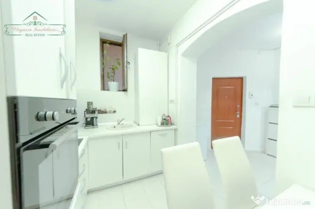 Apartament cu 4 camere si centrală proprie, zona Ultracentr