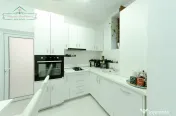 Apartament cu 4 camere si centrală proprie, zona Ultracentr