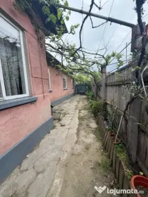 Casă bătrânească – teren 339 mp, zona Câmpia Islaz