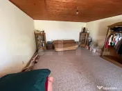 Spatiu comercial la parter cu locuinta la etaj - Afacere la 