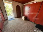 Spatiu comercial la parter cu locuinta la etaj - Afacere la 