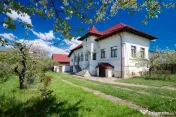 Casa Valea Mare Pravat (Campulung-Arges ) - farmec interbeli 