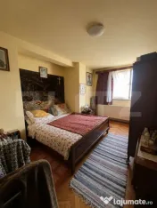 Apartament 3 camere de vânzare, 65 mp, zonă Centrală