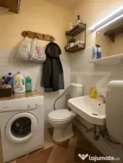 Apartament 3 camere de vânzare, 65 mp, zonă Centrală