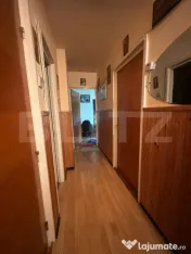 Apartament 3 camere de vânzare, 65 mp, zonă Centrală