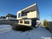 Vila D+P+ET,ansamblu închis, panouri fotovoltaice,3 locuri 