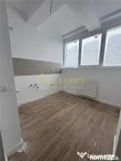 Garsoniera moderna || lift || aproape metrou || parcare ||