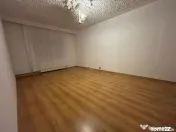 Ap. 3 cam decomandat, etajul 1, centrală termică, bloc 1986 