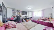 Casă renovată la cheie cu 2 camere în Pecica 