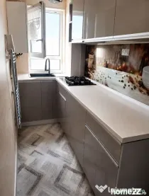 Apartament 3 camere, semidecomandat - zona Florilor