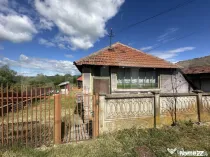 Casa de vanzare Iezureni