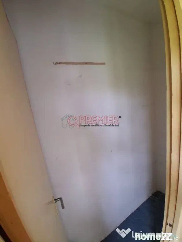 OPORTUNITATE | 3 Camere 72 MP | 2 Băi | Parcare | Zona
