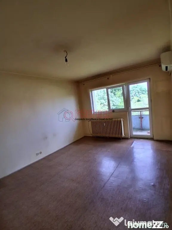OPORTUNITATE | 3 Camere 72 MP | 2 Băi | Parcare | Zona