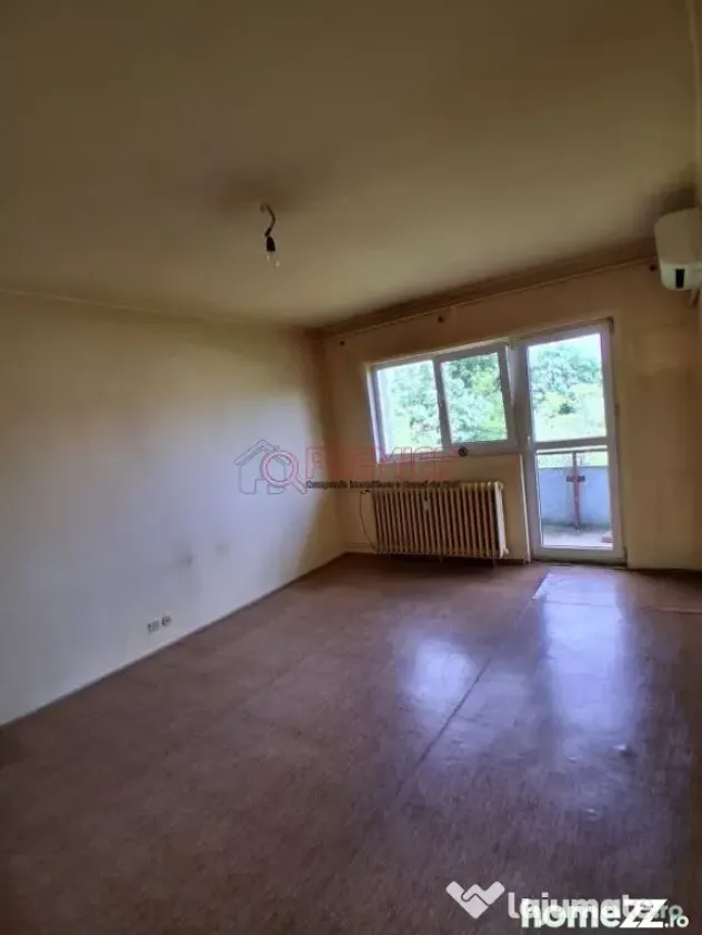 OPORTUNITATE | 3 Camere 72 MP | 2 Băi | Parcare | Zona