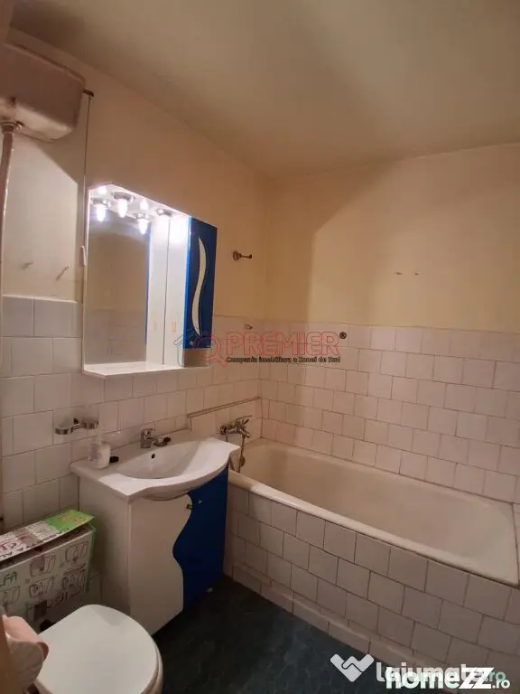 OPORTUNITATE | 3 Camere 72 MP | 2 Băi | Parcare | Zona