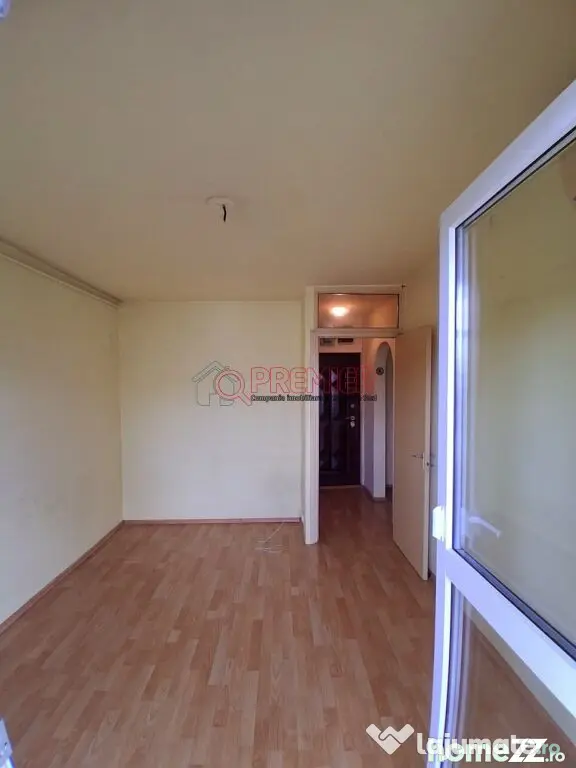 OPORTUNITATE | 3 Camere 72 MP | 2 Băi | Parcare | Zona