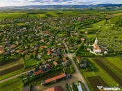 FILM! Gospodarie cu atmosfera traditionala,1.032 mp de verde 