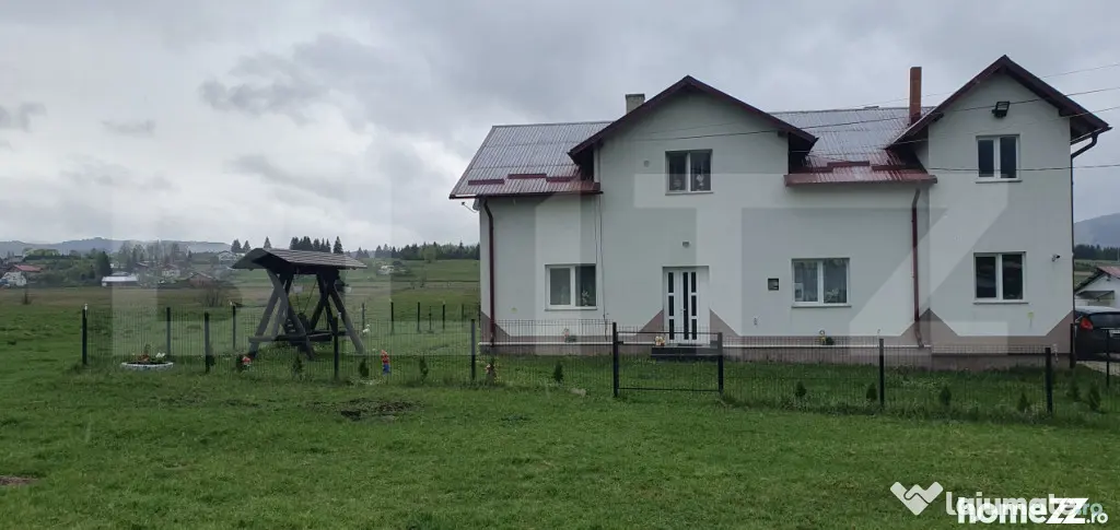 Casă modernă 7 camere, 246 mp, utilata, mobilata, zona Sar