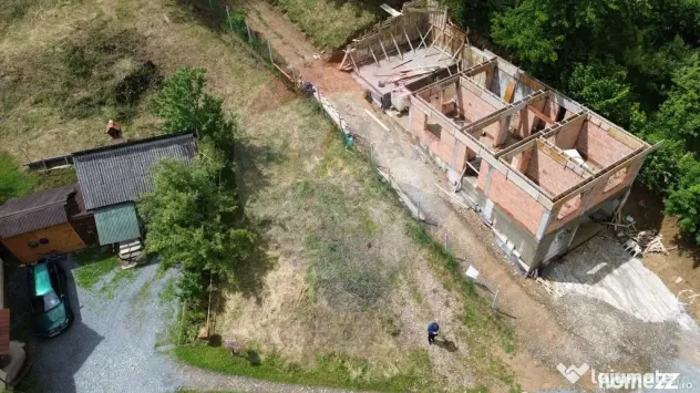 Valea Borcutului,Teren intravilan de vanzare, intre case - Baia Mare (Maramures)