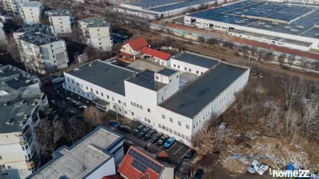 Spatiu industrial/comercial P+1, 3400 mp utili, teren 4000 m