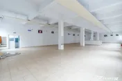 Spatiu industrial/comercial P+1, 3400 mp utili, teren 4000 m 
