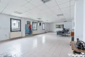 Spatiu industrial/comercial P+1, 3400 mp utili, teren 4000 m 