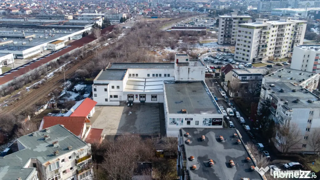 Spatiu industrial/comercial P+1, 3400 mp utili, teren 4000 m