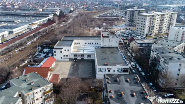 Spatiu industrial/comercial P+1, 3400 mp utili, teren 4000 m