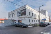Spatiu industrial/comercial P+1, 3400 mp utili, teren 4000 m 