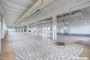 Spatiu industrial/comercial P+1, 3400 mp utili, teren 4000 m 