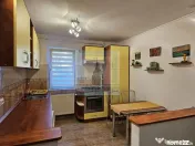 De inchiriat apartament semidecomandat, 2 camere, parter ... 