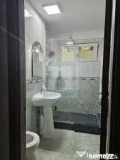 De inchiriat apartament semidecomandat, 2 camere, parter ... 