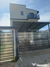 Casă cu 6 camere si piscina, Cartier Primaverii Moara 