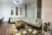Casă cu 6 camere si piscina, Cartier Primaverii Moara 