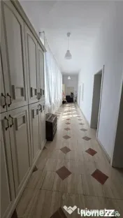 Casa boiereasca, eleganta,piscina, mobilata, teren 613 mp - 