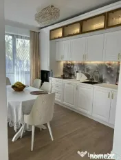 Apartament De Lux Cu 3 Camere Decomandate Zona Burdujeni - Cuza Voda 3 