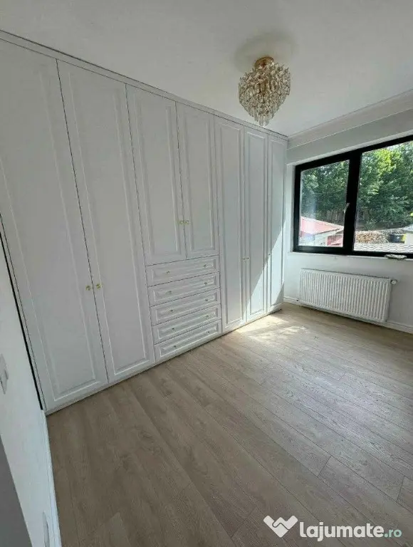 Apartament De Lux Cu 3 Camere Decomandate Zona Burdujeni - Cuza Voda 3