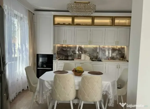 Apartament De Lux Cu 3 Camere Decomandate Zona Burdujeni - Cuza Voda 3