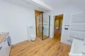 DOMENIU DE LUX DE VANZARE IN APA NORD 