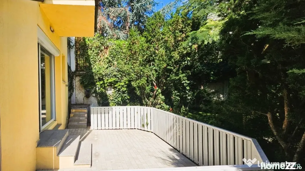 Apartament 3 camere in vila I Principatele Unite
