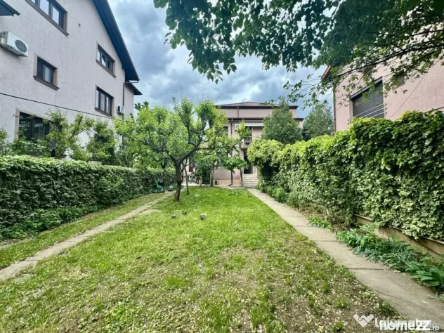 Vila Tip Boutique cu Curte Exclusiva de 200 MP l Bijuteri...