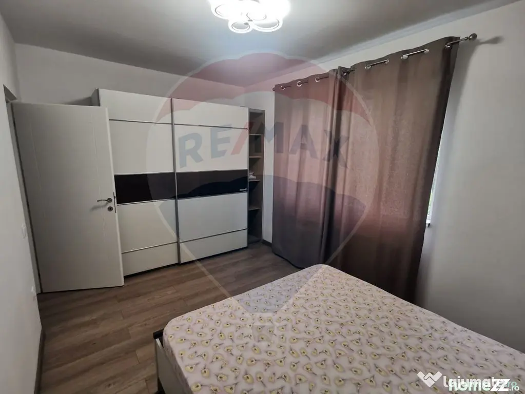 Apartament cu Parcare De Inchiriat