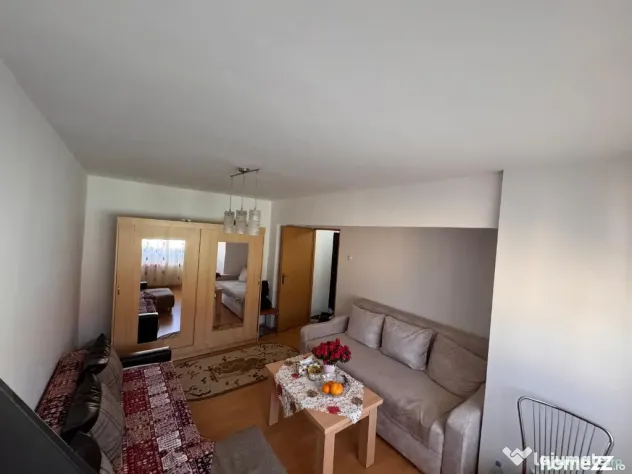 Vând apartament 3 camere Vitrometan