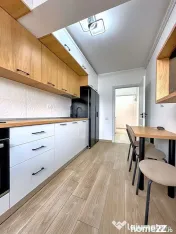 3 camere decomandat bucatarie inchisa 79mp Grand Arena pa... 